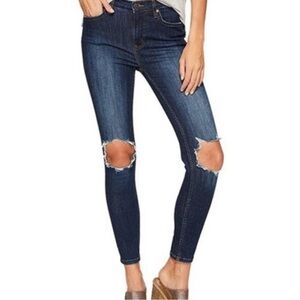 Free People Busted Knee Dark Wash Skinny Jeans Size 28 R